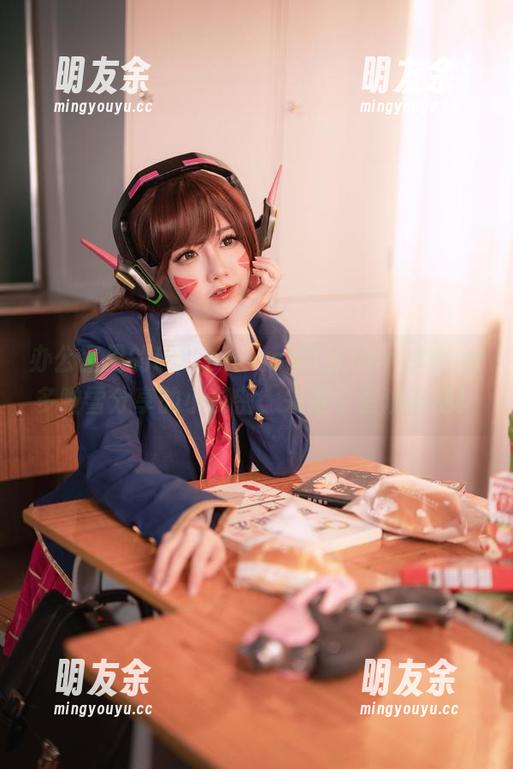 办公室里的Hush——sally dorasnow多啦雪分享的小秘密，来做个旁观者吧！